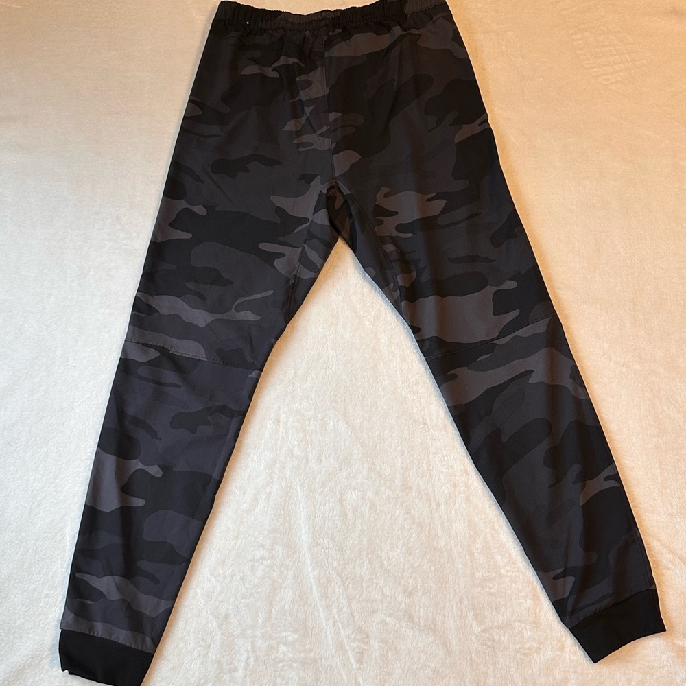 Hollister camouflage joggers